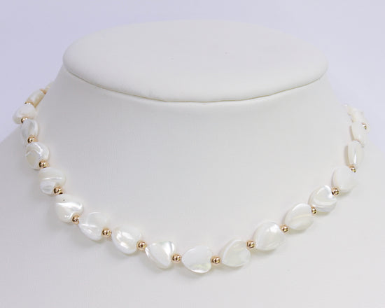 Nacre Heart Choker