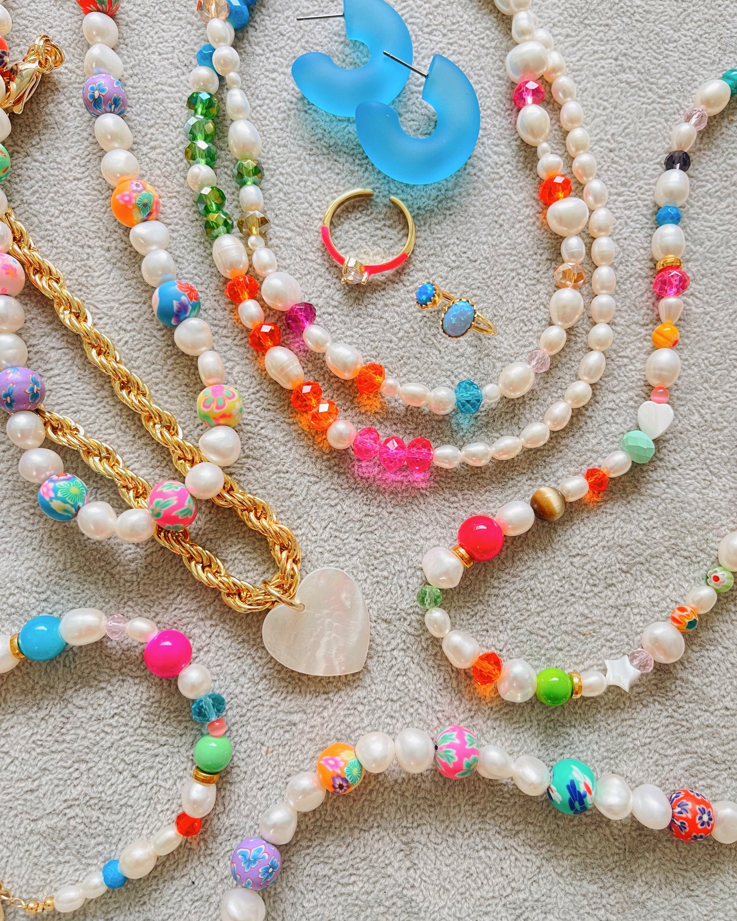 Color x Pearls