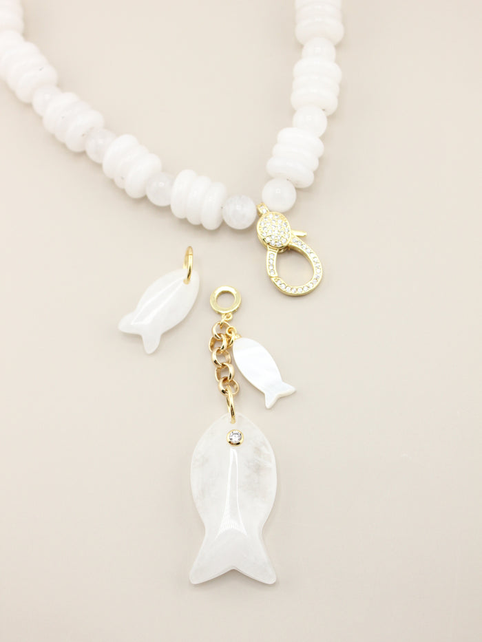 Nacre Kiss Necklace