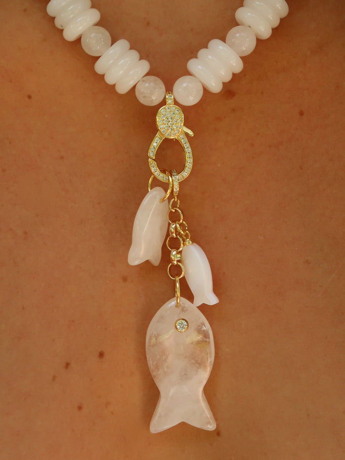 Nacre Kiss Necklace